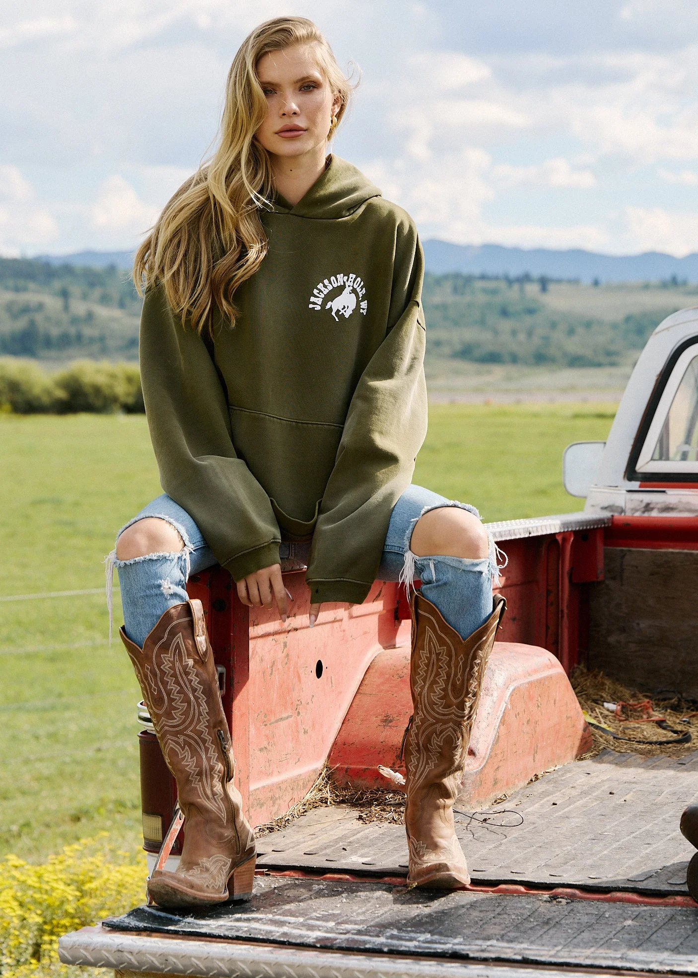 Buckin Hoodie - Image 16