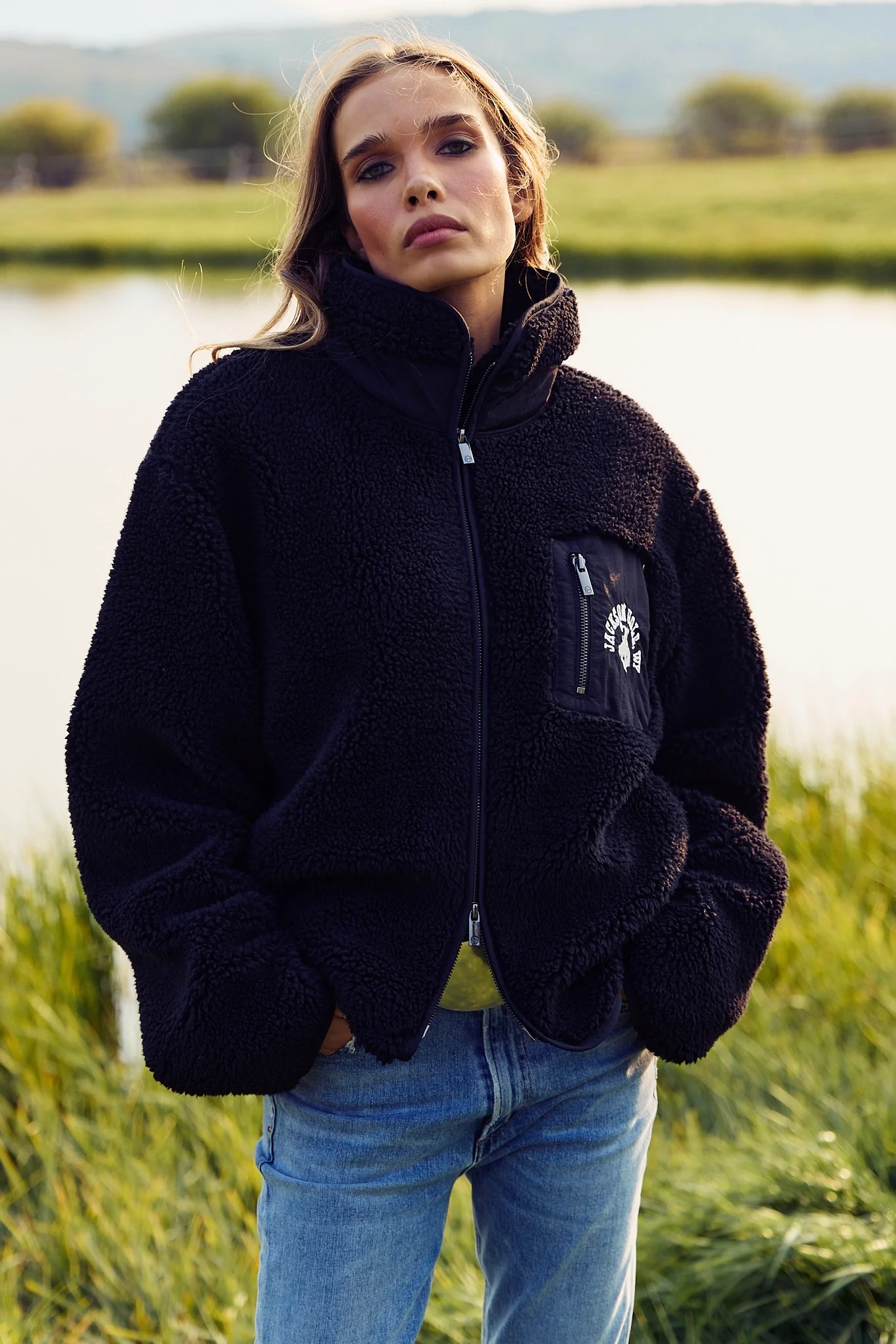 Diamond Cross Classic Fleece - Image 10
